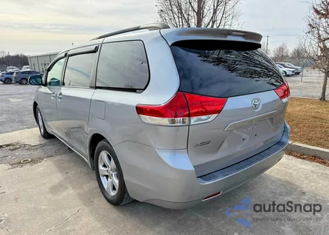 2011 Toyota Sienna Le из США, поврежденный, VIN 5TDKK3DC9BS120873